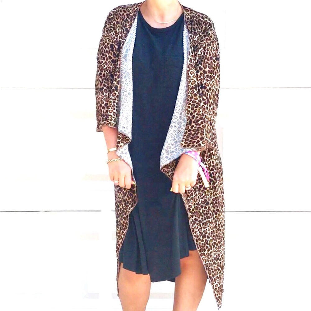 NWT Lularoe Shirley Kimono - Rare - Leopard - M